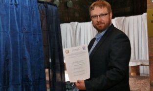 На праймериз в Омске Малькевич проголосовал за «неизвестного» кандидата 
